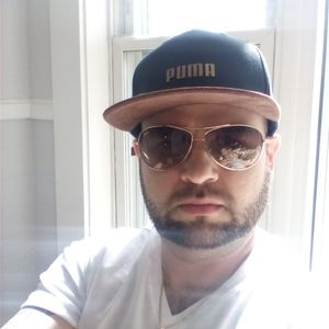 Meet your Posher, Andres felipe